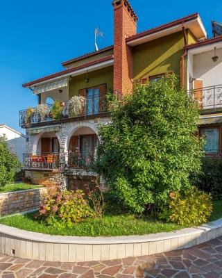 Apartment Complex Silvana