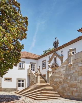 Paço de Calheiros - Turismo de Habitação