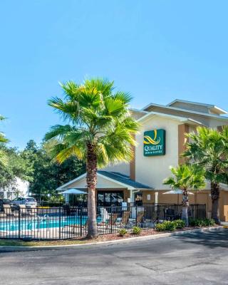 Quality Inn & Suites Leesburg Chain of Lakes