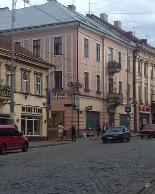 Chernivtsi city center hostel