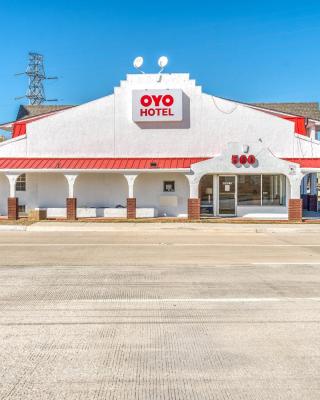 OYO Hotel Waco University Area I-35