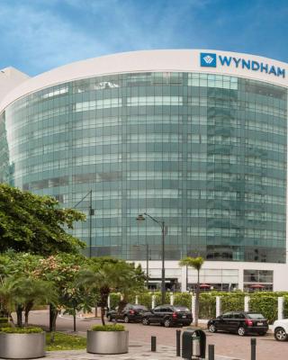 Wyndham Guayaquil, Puerto Santa Ana