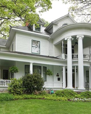 Double Oaks Bed & Breakfast