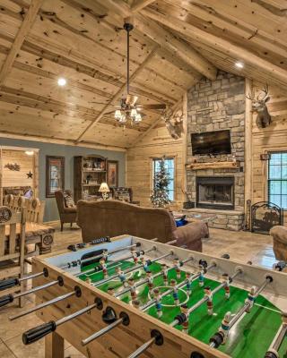 Broken Bow Cabin with Hot Tub and Deck - 4 Mi to Lake!