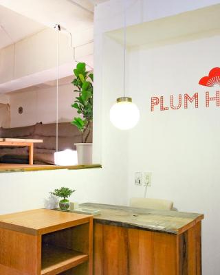 plumhostel