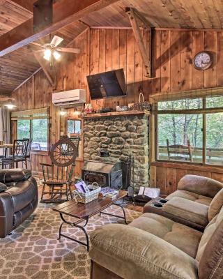 Secluded Stanardsville Cabin with 10 Acres and Hot Tub