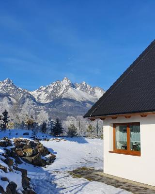 VILA LESNA dom so zahradou a parkovanim Maly Smokovec