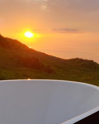 SeaView Retreat -Amazing Ocean Views and Outdoor bath
