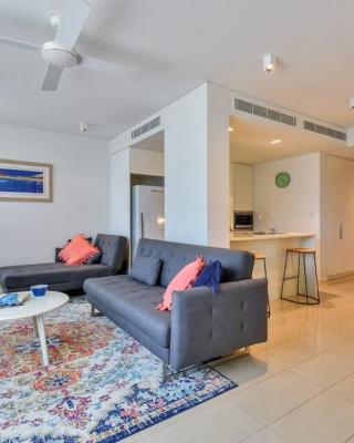 Darwin Waterfront Luxury Apartment