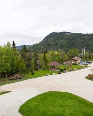 Middle Brook Cottages & Chalets