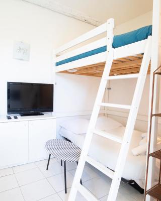 BNB RENTING Chez Dominique - Studio 2-4pers centre Antibes Fourmilliere 1er