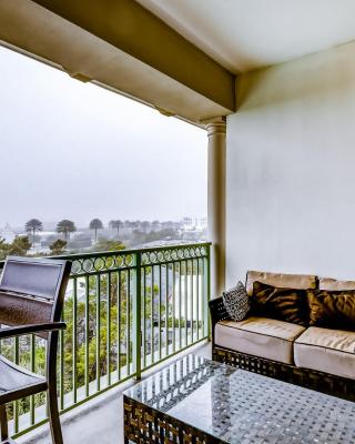 Inn at Seacrest 403