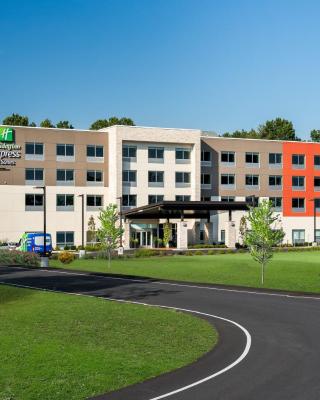 Holiday Inn Express Queensbury-Lake George Area, an IHG Hotel