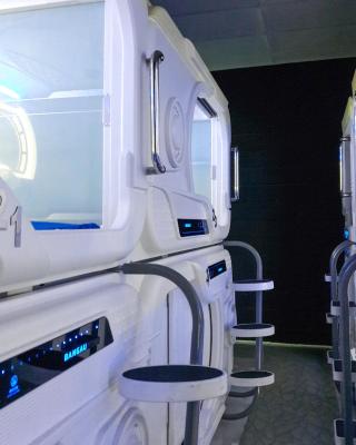 Bangau - Short Term Rest Area Capsule Hotel