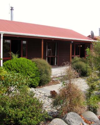 Alpine Cabin - Ohakune Holiday Home