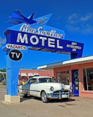 Blue Swallow Motel