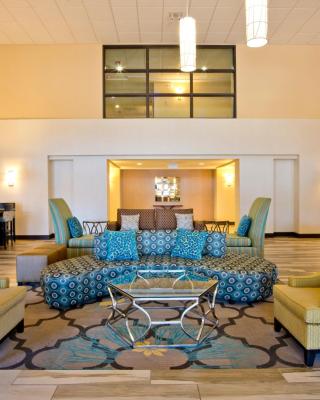 Holiday Inn Express & Suites Colorado Springs Central, an IHG Hotel