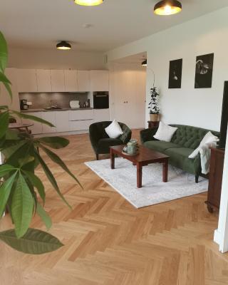 exklusives Studioapartment - in traumhafter Lage direkt am Halensee