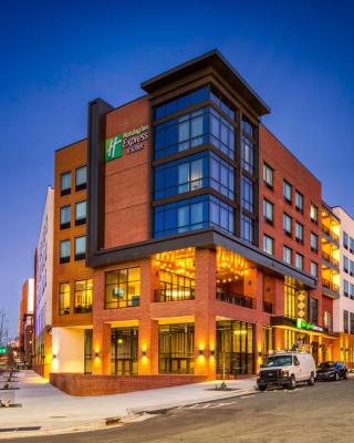 Holiday Inn Express & Suites - Charlotte - South End, an IHG Hotel