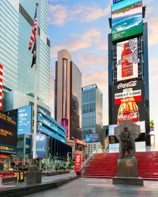 Crowne Plaza Times Square Manhattan, an IHG Hotel