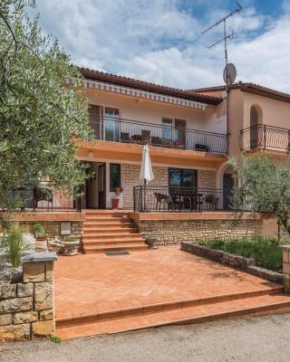 Apartments Zrnic