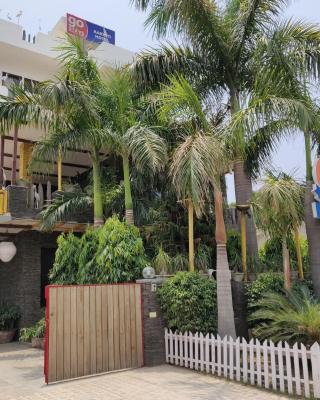 Aakritii Hotels