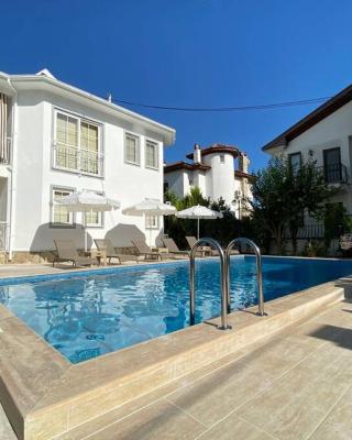 Villa Acar - 4 Bedroom Villa in Dalyan Center, Private Pool&Garden