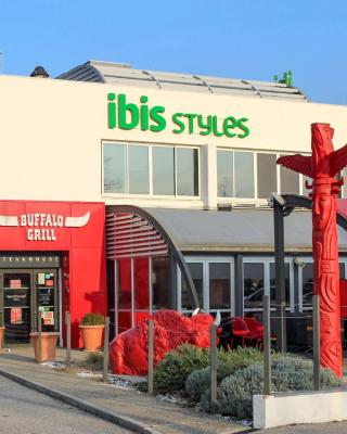 Ibis Styles Crolles Grenoble A41