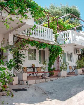 Mediterranean Retreat Becici