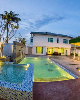 Secret Garden Warni Villa (MUAR)