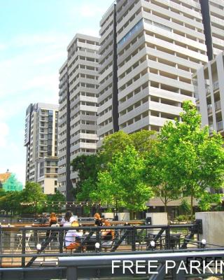 TWO TOWERS Old Town Apartments-City center-by the river-observation terrance on the roof-free parking