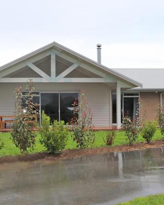 Country Living on Raynes Road