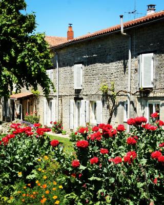 Les noyers aulnay