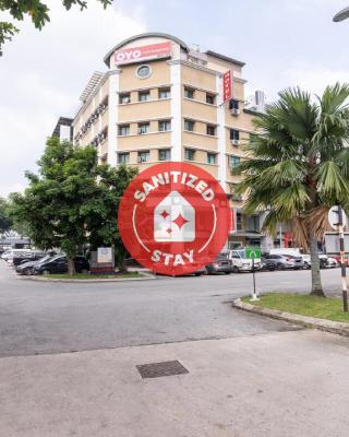 OYO 89717 Budget Star Hotel