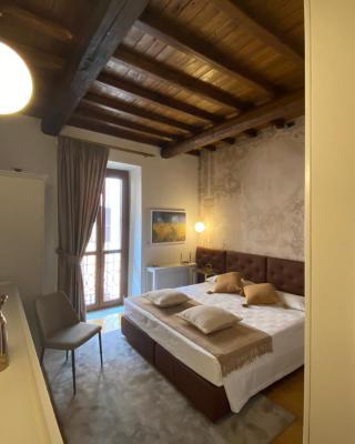 Condotti Rooms