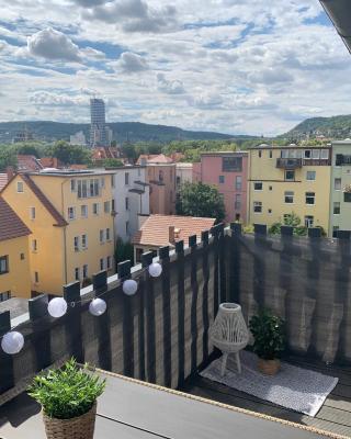 Apartment Skyline of Jena, luxuriös, einzigartig, free Wifi, Parkplatz, klimatisiert, zentral