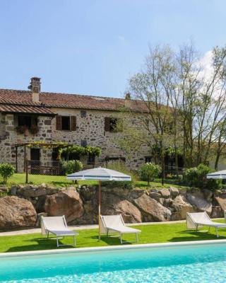 Girasole Cottage overlooking the Orcia valley in Tuscany