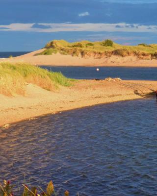 Alnmouth Coastal properties close to Beach with Parking