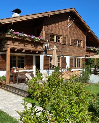 Chalet Tirolia