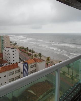 Apartamento em Mongaguá, Frente ao Mar