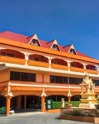 OYO 534 Phasuk Hotel
