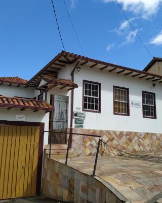 Trilhas de Minas Hostel Camping