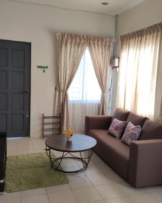 Homestay at Petrajaya,Kuching