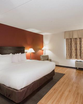 Red Roof Inn & Suites Mt Holly - McGuire AFB
