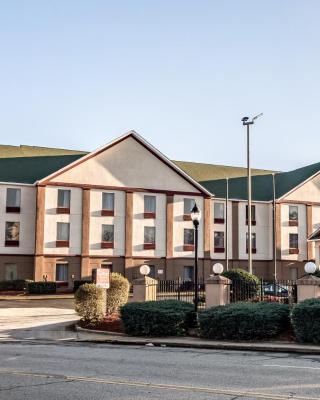 Red Roof PLUS+ & Suites Atlanta Airport South