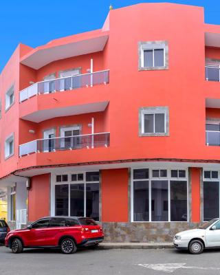 Apartamentos La Aldea Suites