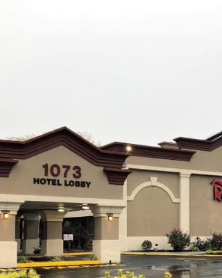 HomeTowne Studios by Red Roof Bordentown - McGuire AFB