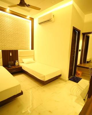 Hotel Byke Ride - Walkable from Agra Cantt Railway Station