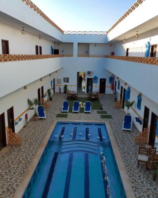 Golden Plaza Dahab Resort