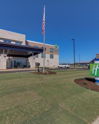 Holiday Inn Express & Suites - Union City, an IHG Hotel